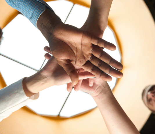 Brasil tenta rever tarifas dos EUA antes de agosto: o que está em jogo na relação comercial