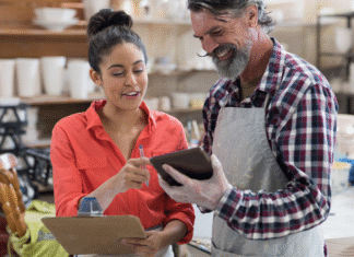 O Desafio do Crescimento: Como o Desenquadramento de MEI Afeta os Empreendedores